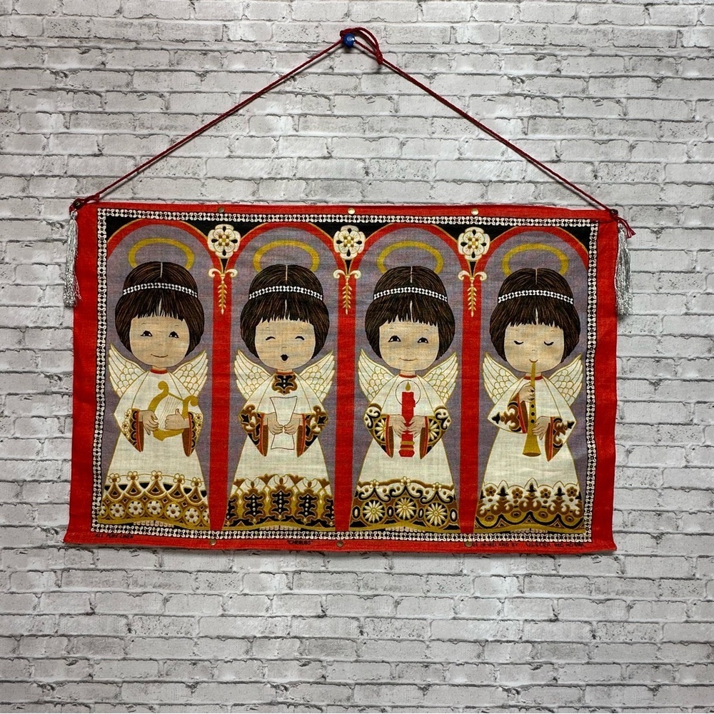 Vintage IRISH LINEN Angels Singing CHERUBS Wall Hanging Gray Tassels 30in RARE